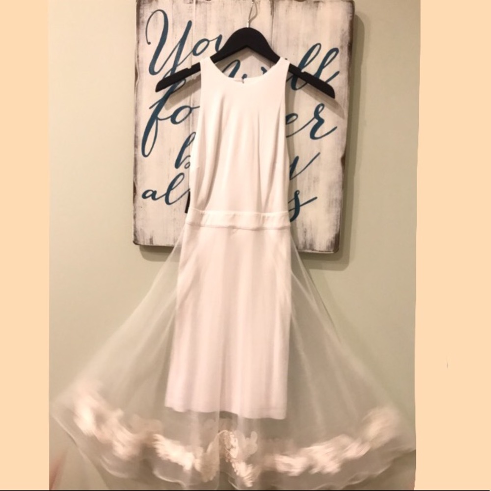 Gorgeous White Bebe dress size 0